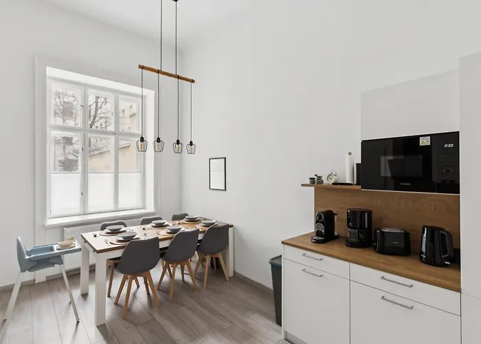 Zentrales Messe-apartment Stuwerstrasse - Family & Business Ready